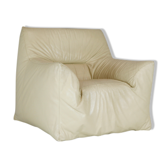 Fauteuil cuir et mousse couleur crème, France, circa 1970