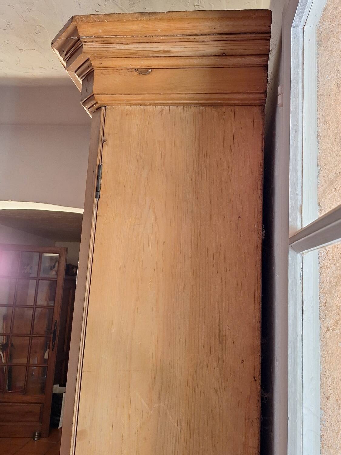 Bookcase, glass-fronted dresser