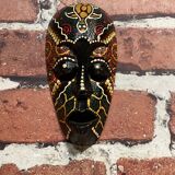 Masque mural en bois