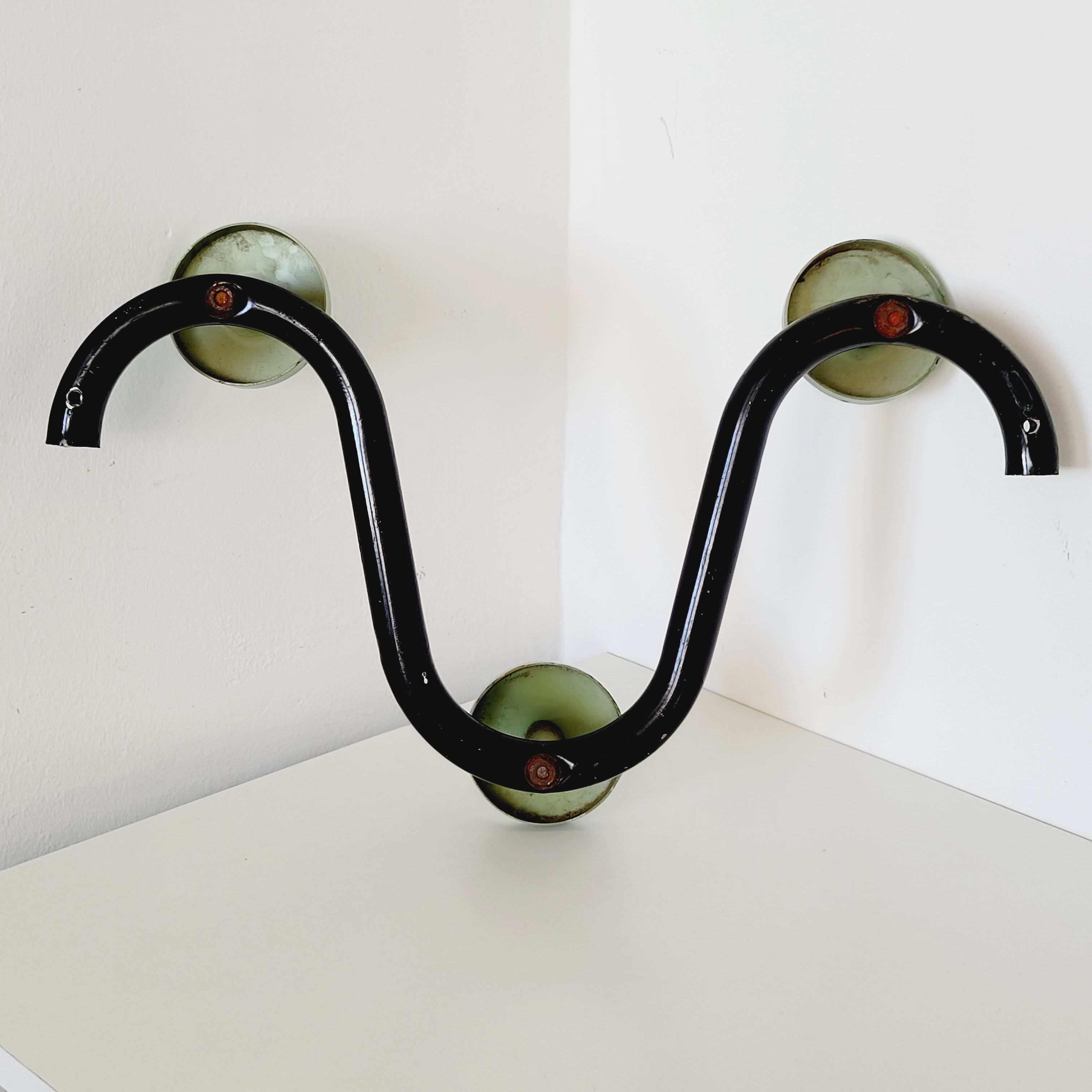 Coat rack with 3 hooks in black and green metal vintage Roger Feraud