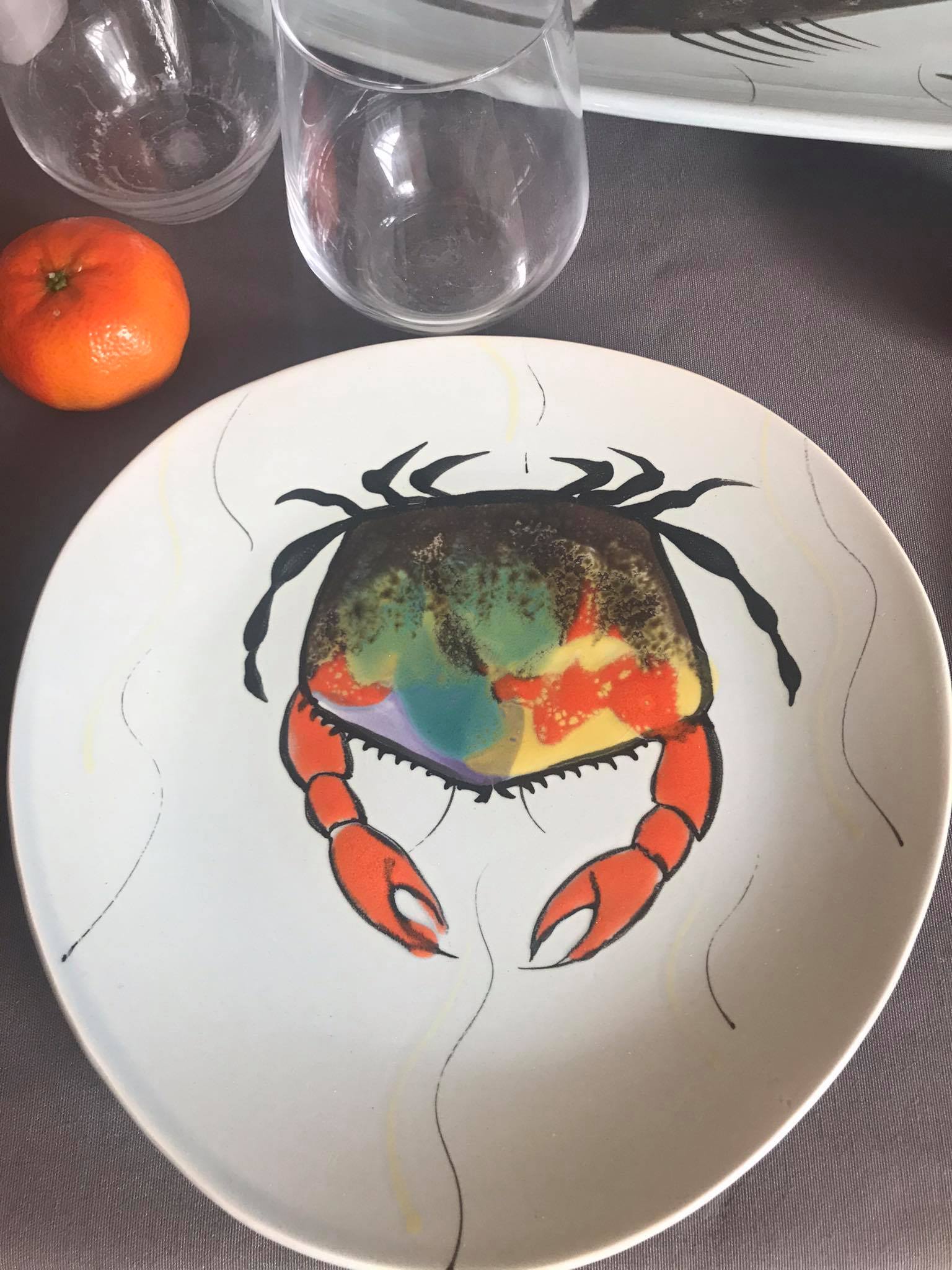 Set de 12 assiettes plates et grand plateau Poisson fruits de mer faïence Pornic France 60s