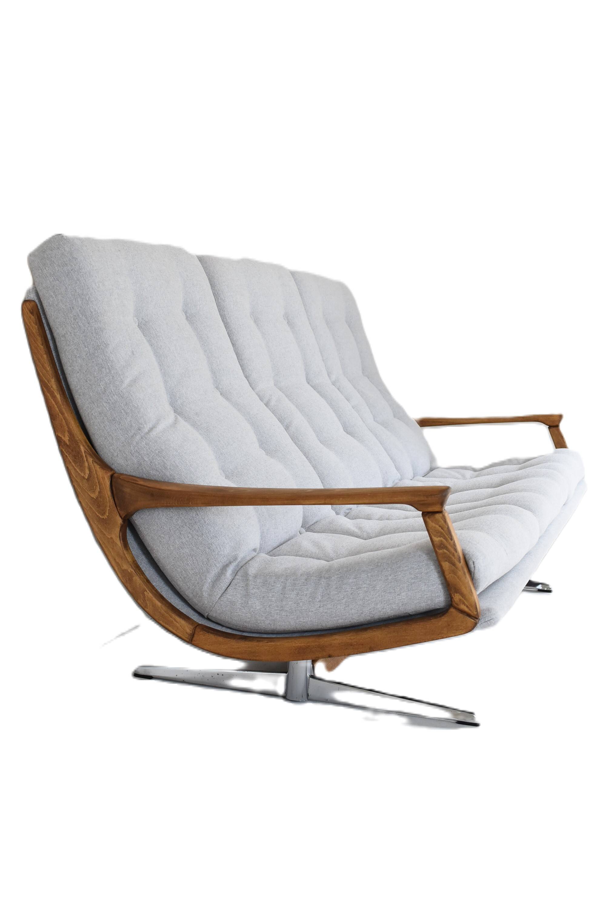 Canapé scandinave vintage extrêmement confortable en tissu gris clair années 1960, unique