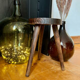 Tripod stool feet compass