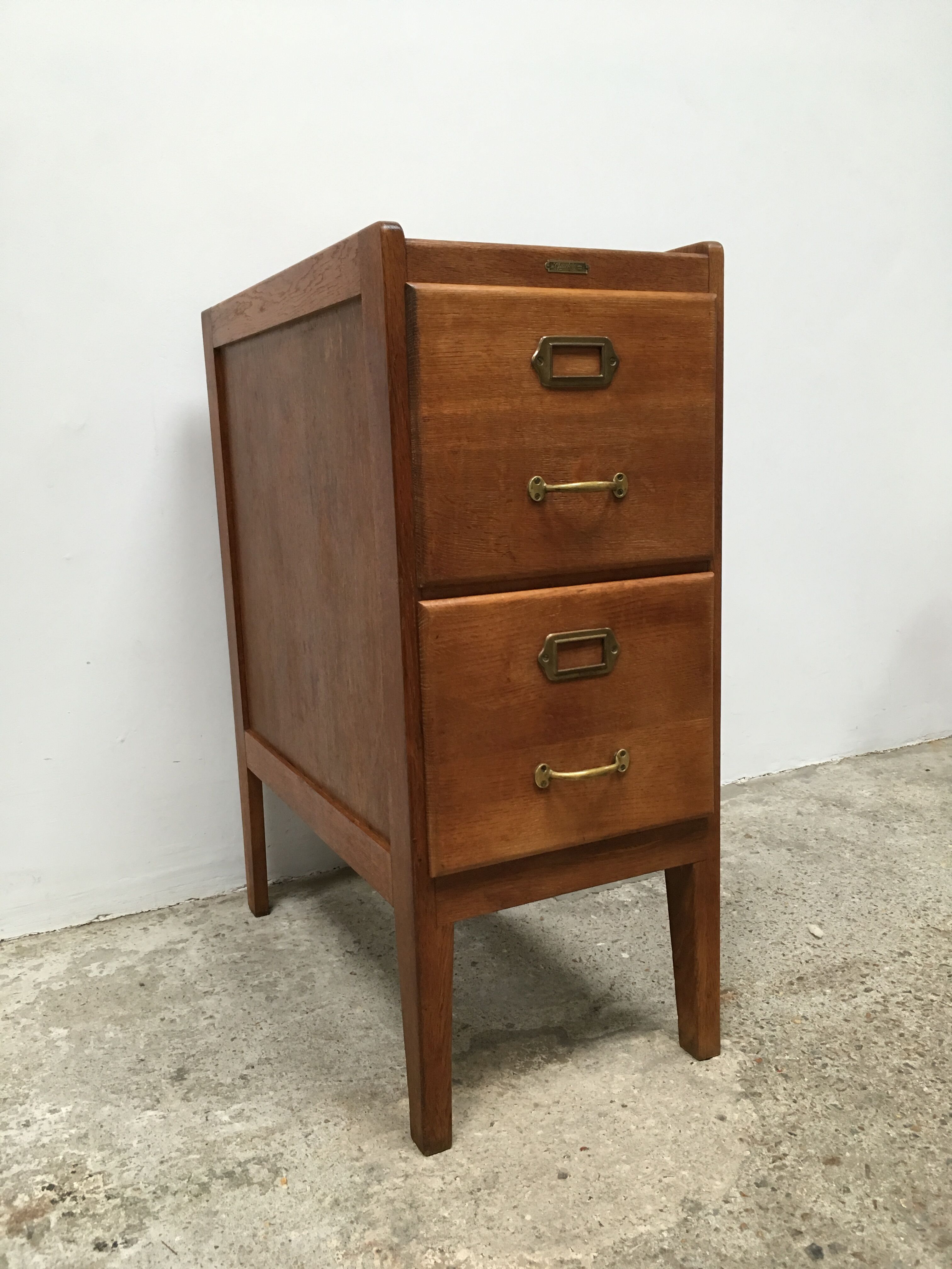 Cabinet with drawers