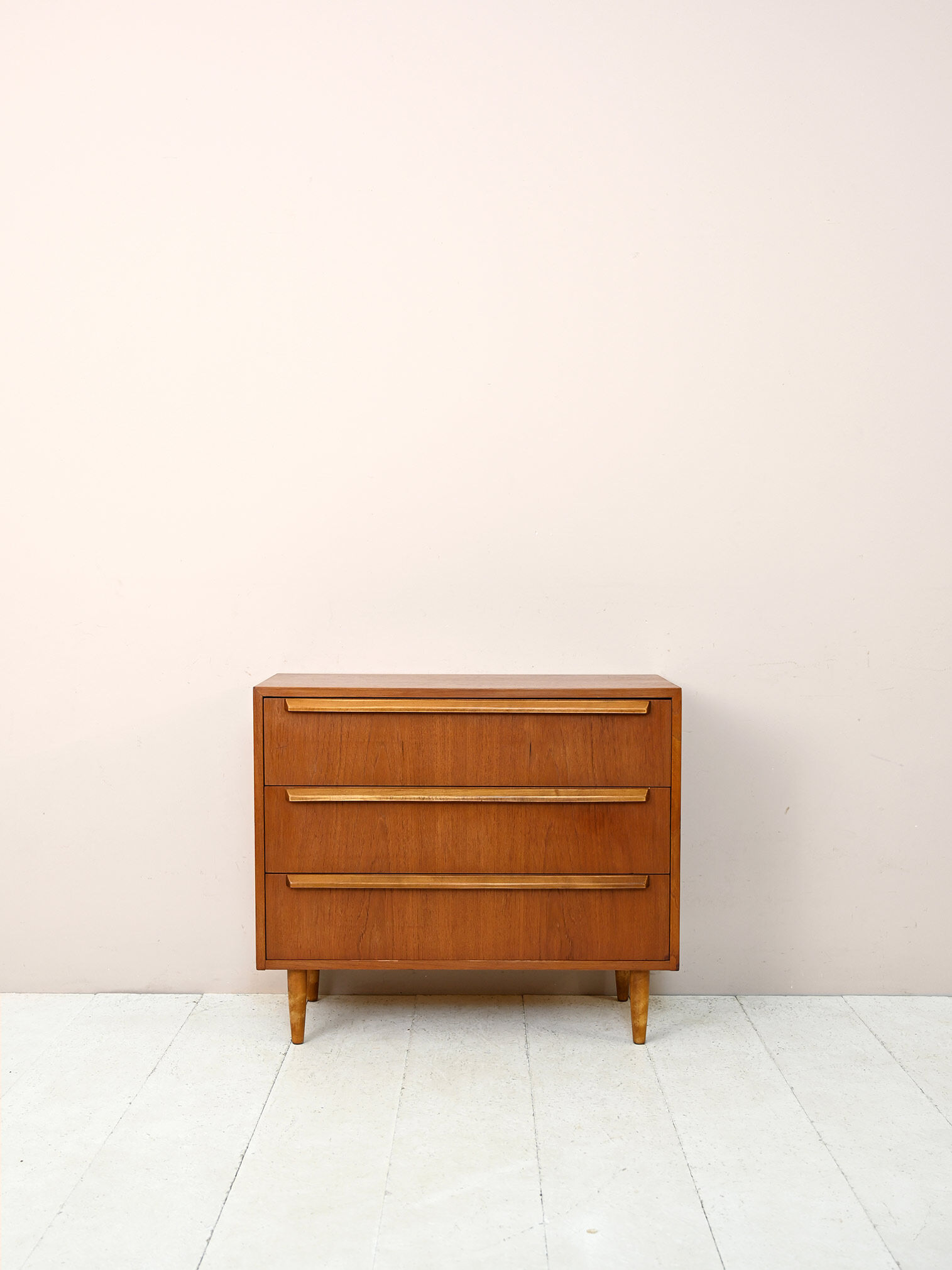 Commode vintage