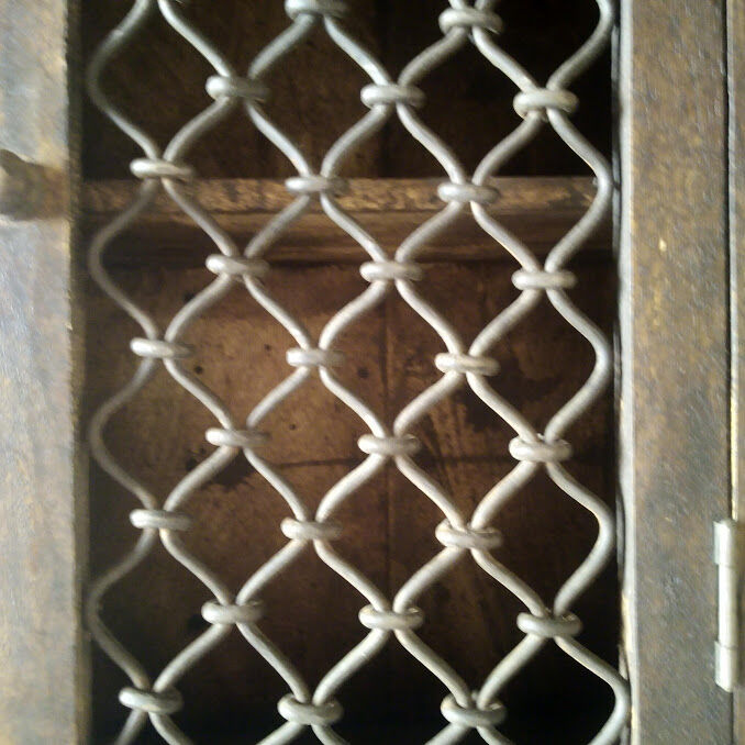 Armoire indienne bois et fer forgé