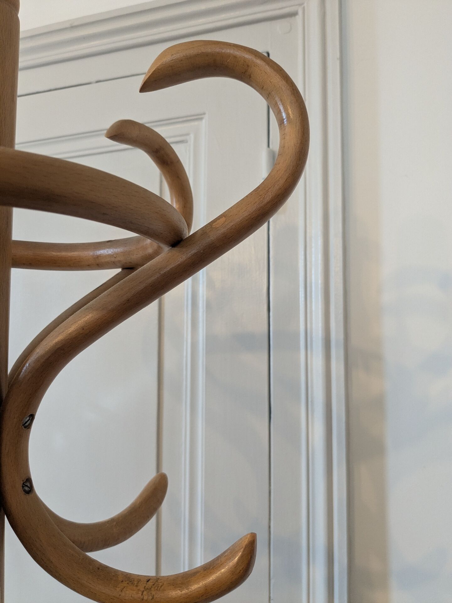 Parrot coat rack