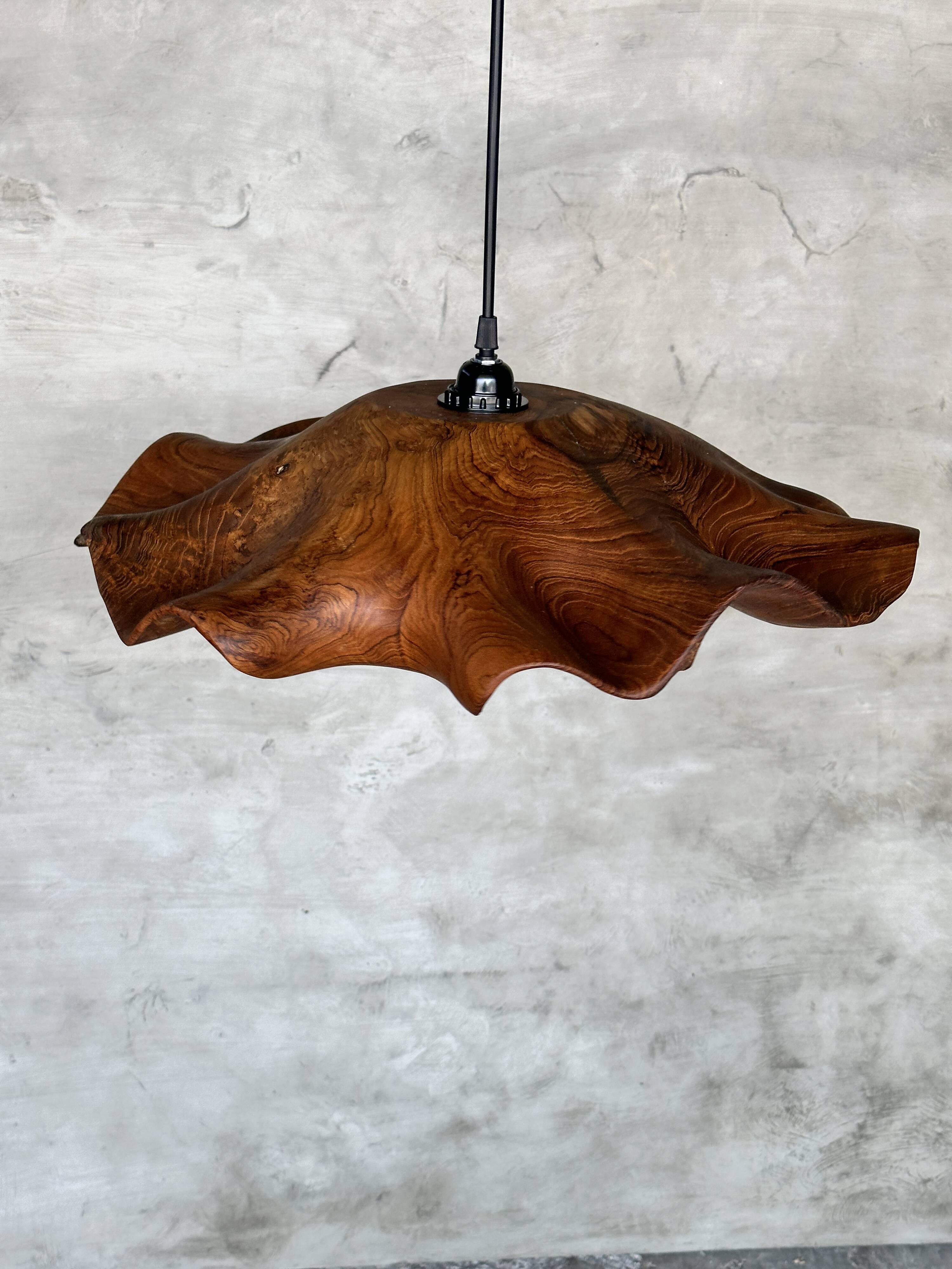 Large pendant light in corrugated teak leaf (Large D:60 H:20)