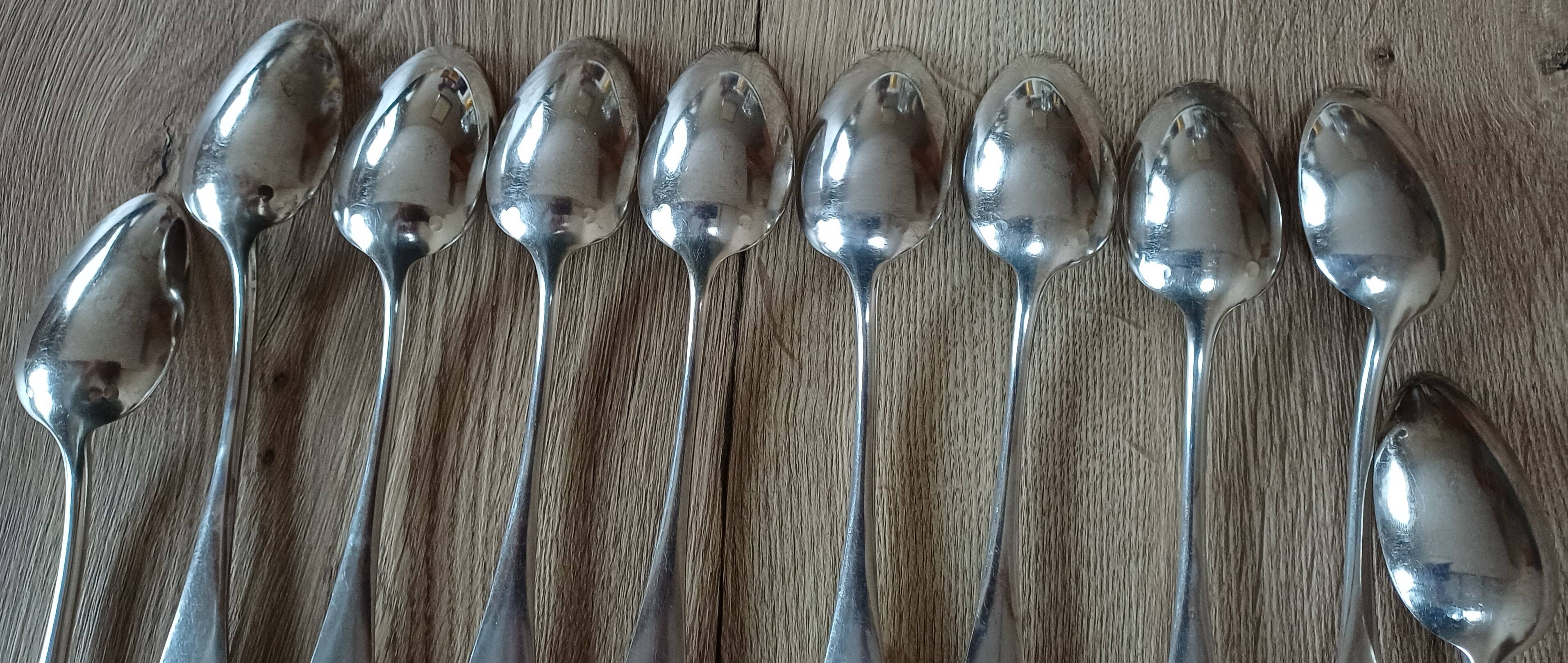 silver-plated cutlery set of 20 pieces