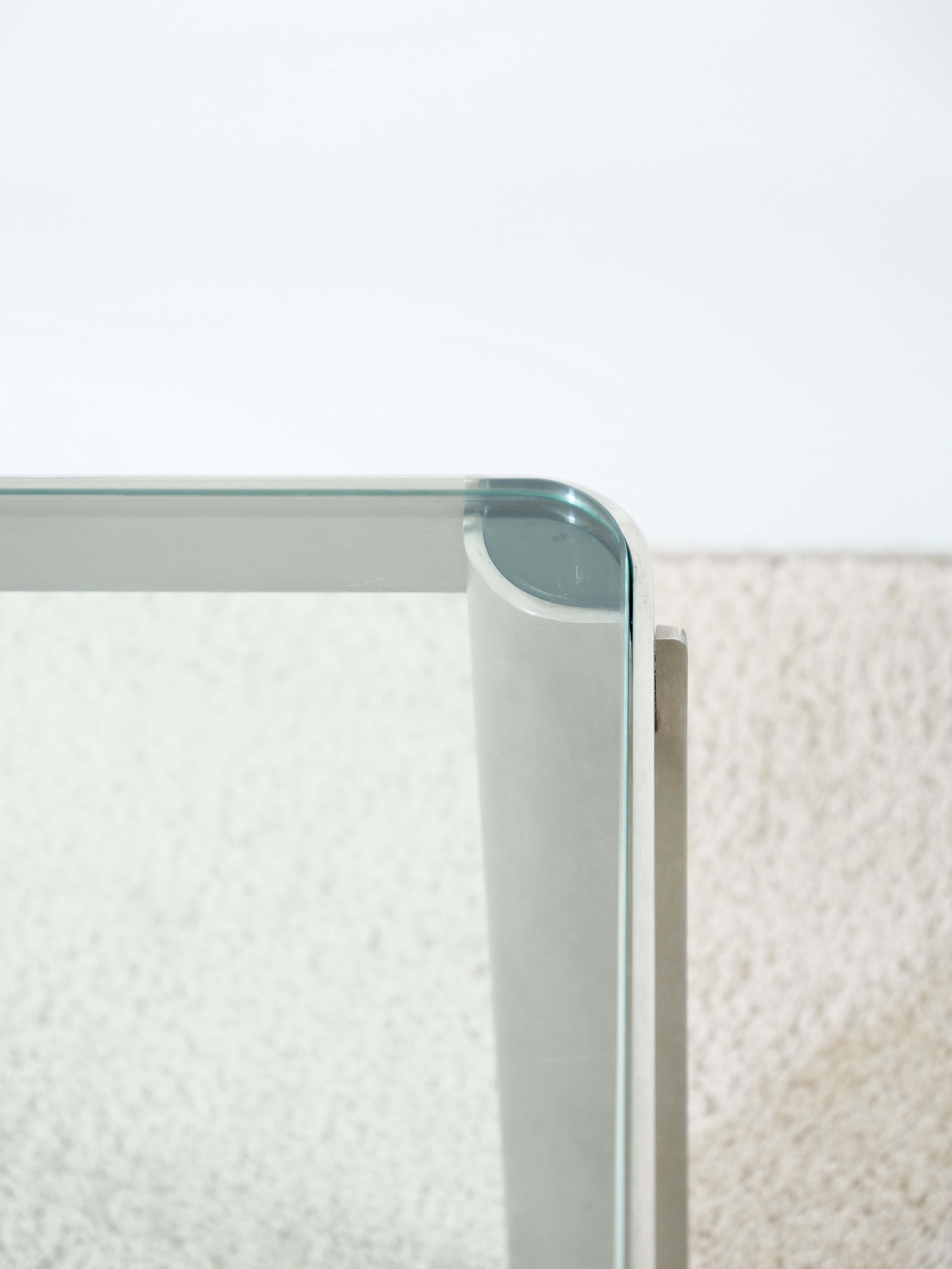 Coffee table model t113 by Osvaldo Borsani for Tecno 1975