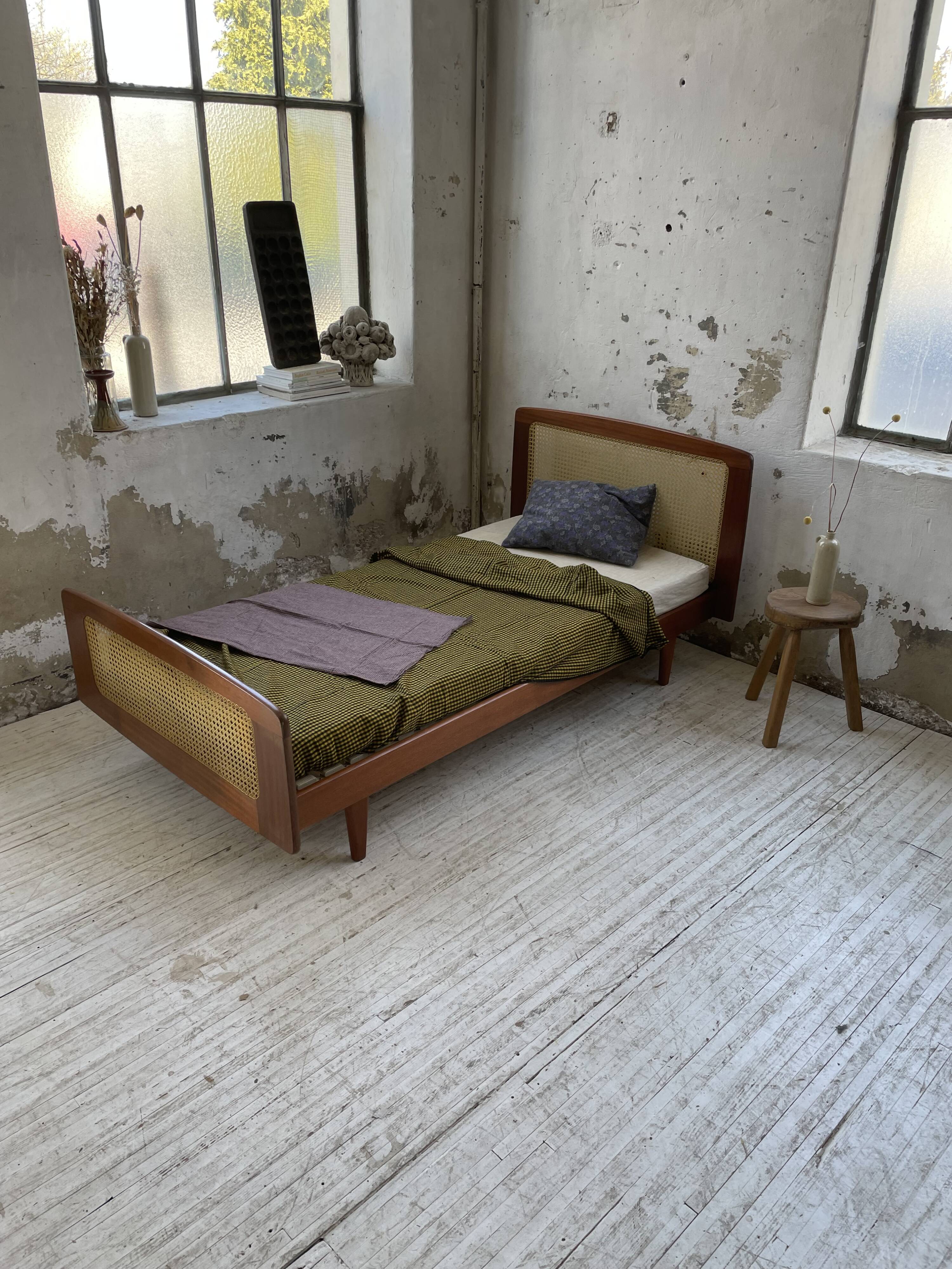 Lit Roset SNA teck et cannage 1 place