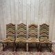 4 chaises de style Louis XIII en bois tournés et velours