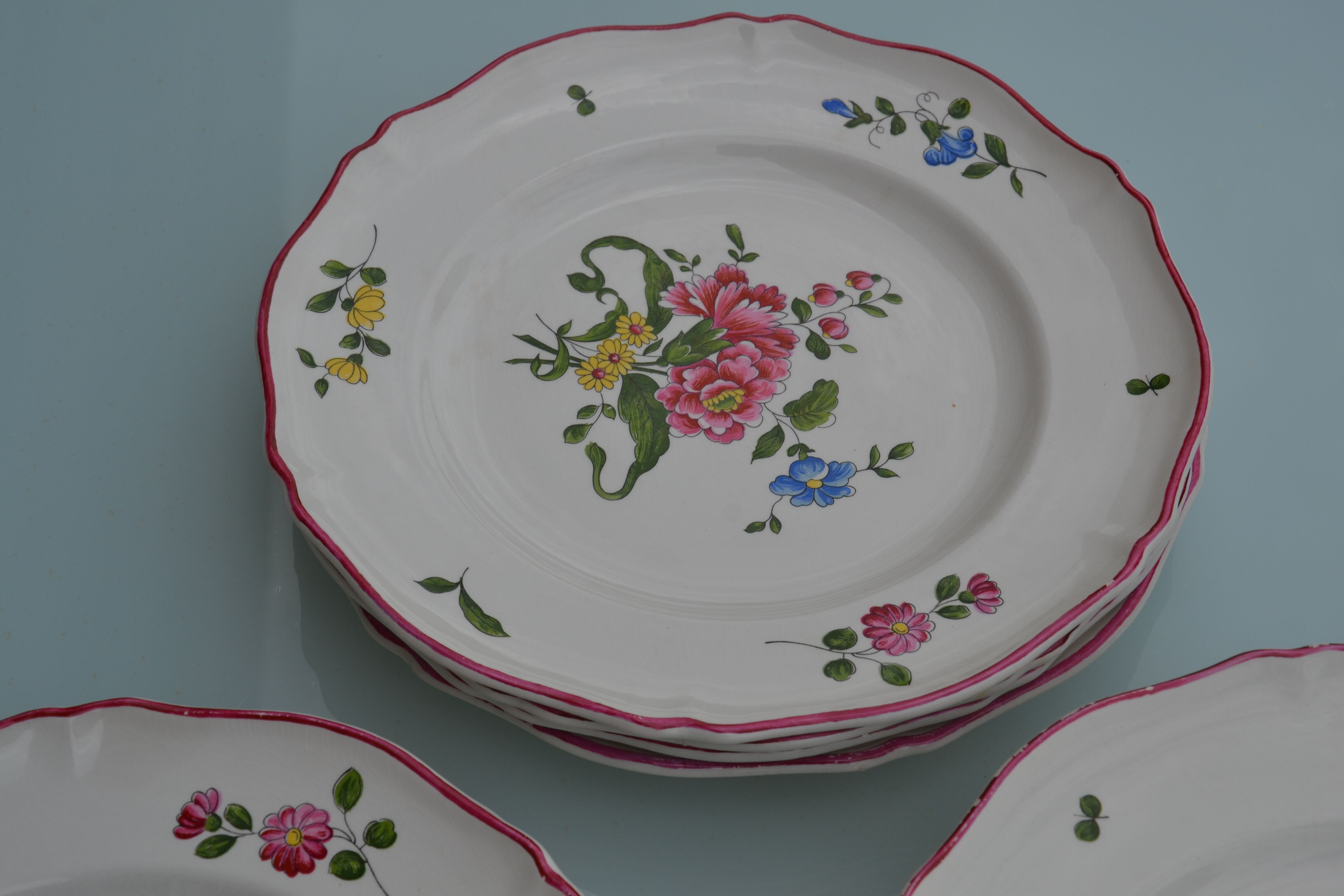 12 old St Amand flat plates 1713