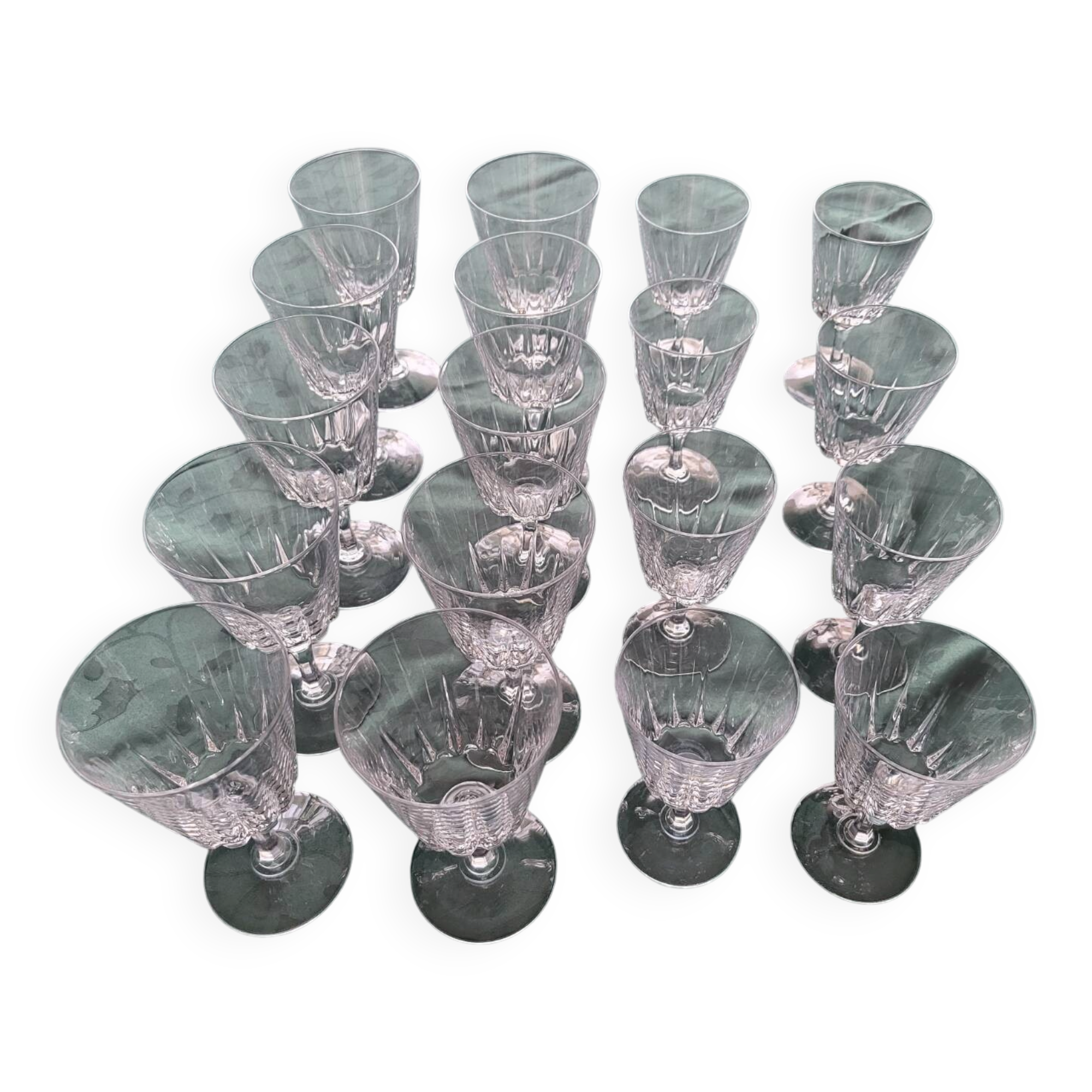 Arques crystal glassware service, Versailles pattern, France (set of 18)