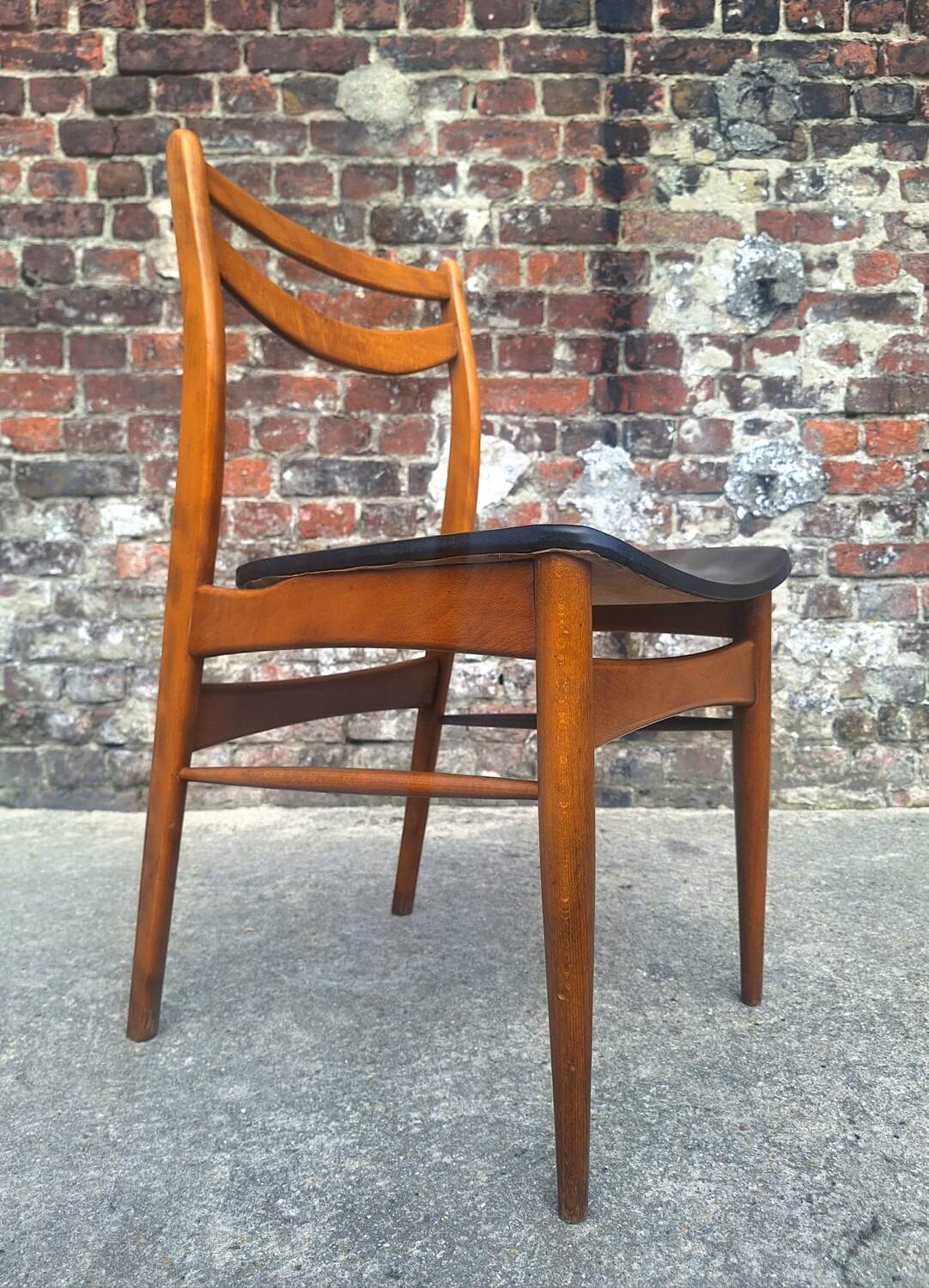 Paire de chaises vintage en teck, meubles sièges anciens