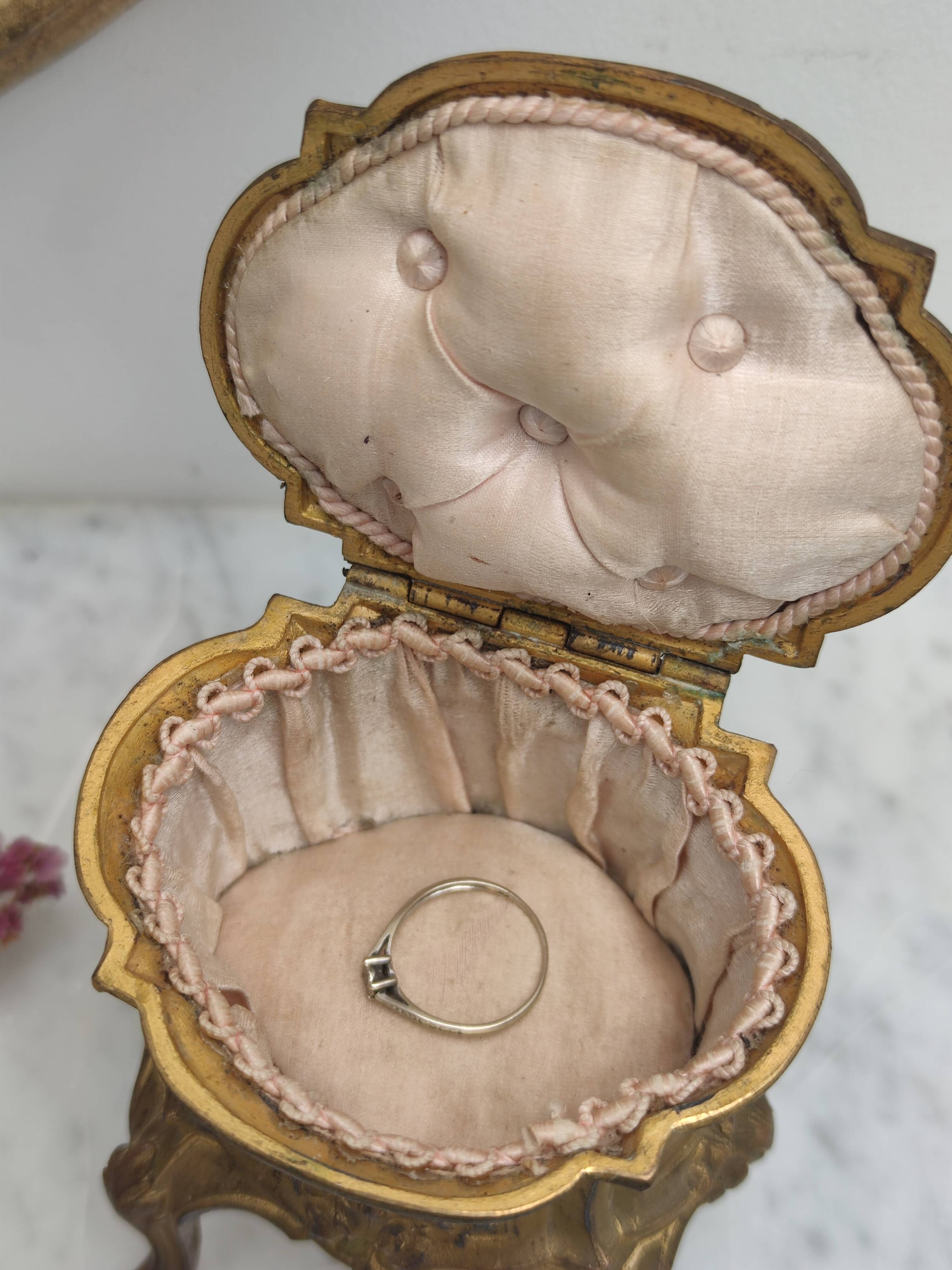 Boîte à bijoux, baguier en régule XIXème