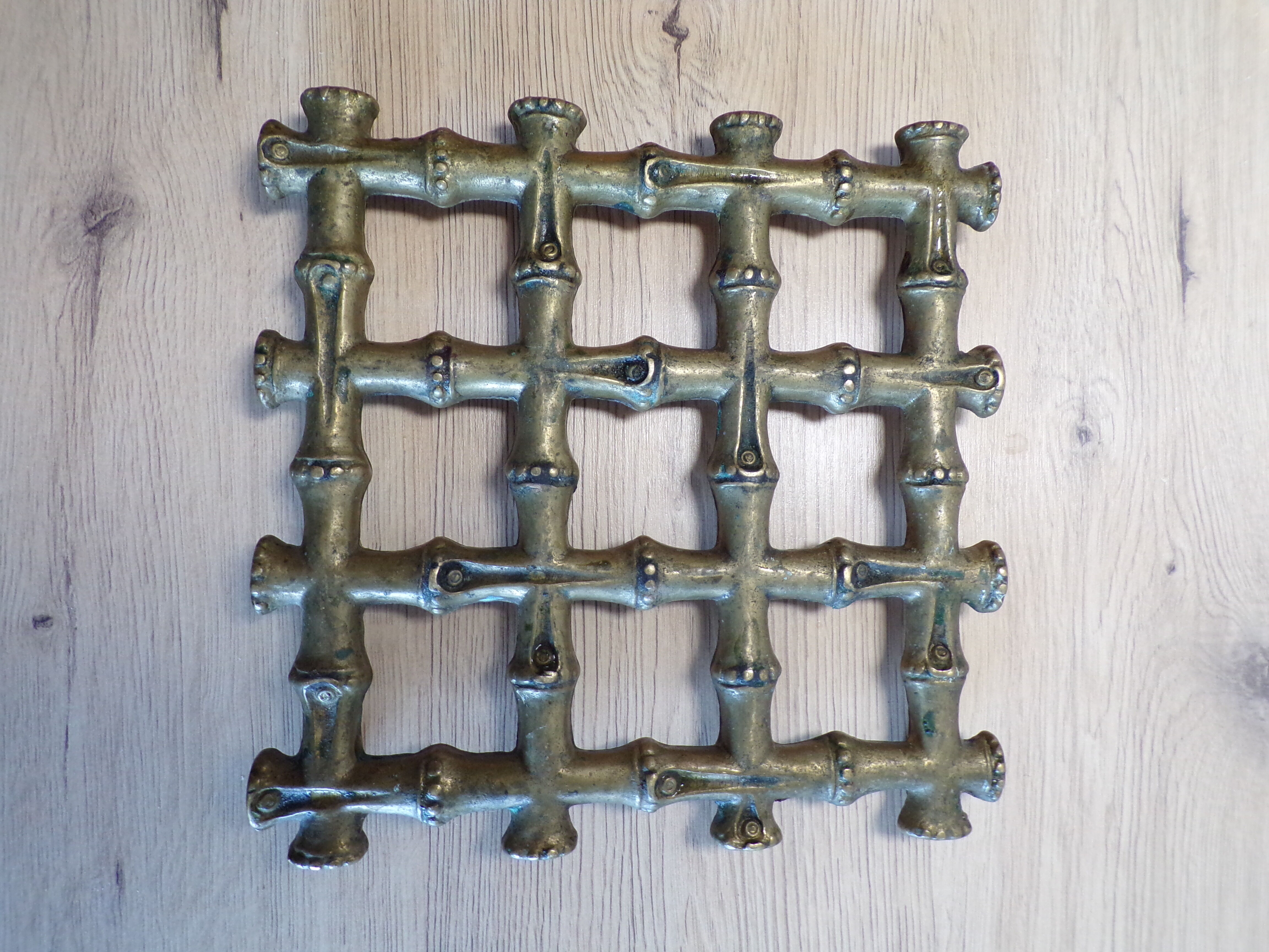 Brass bamboo imitation flat bottom