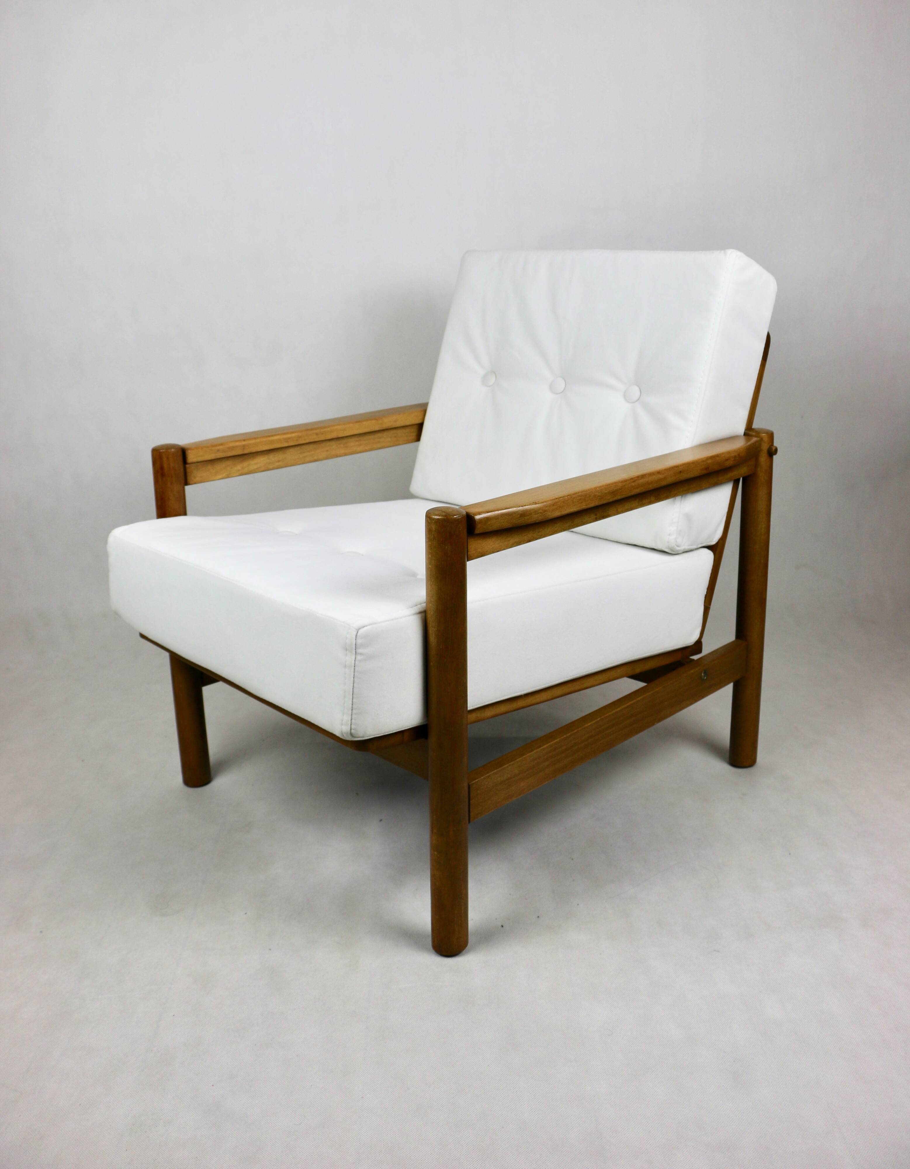 Vintage Armchair in White Ivory, 1970s