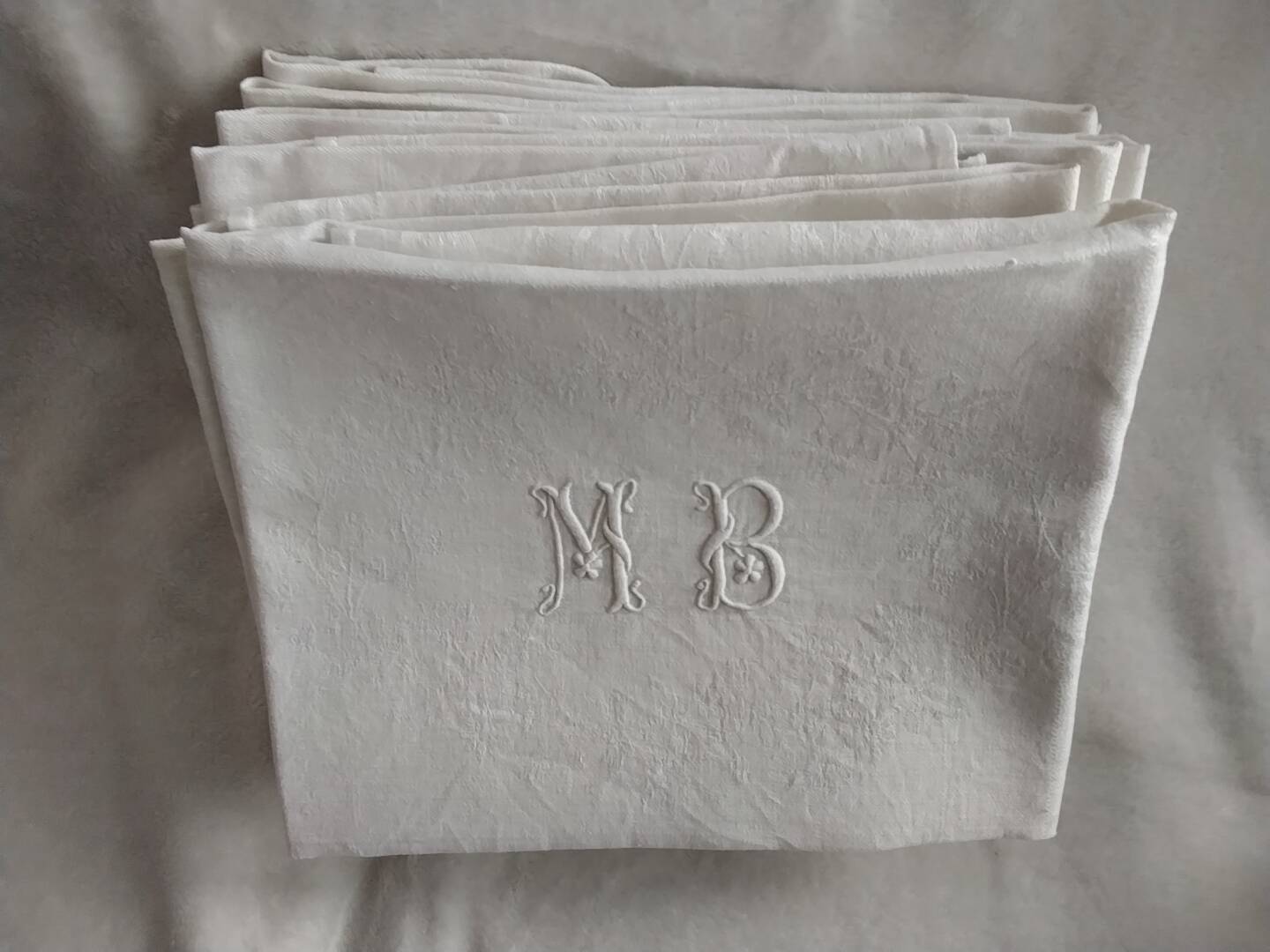 11 napkins
