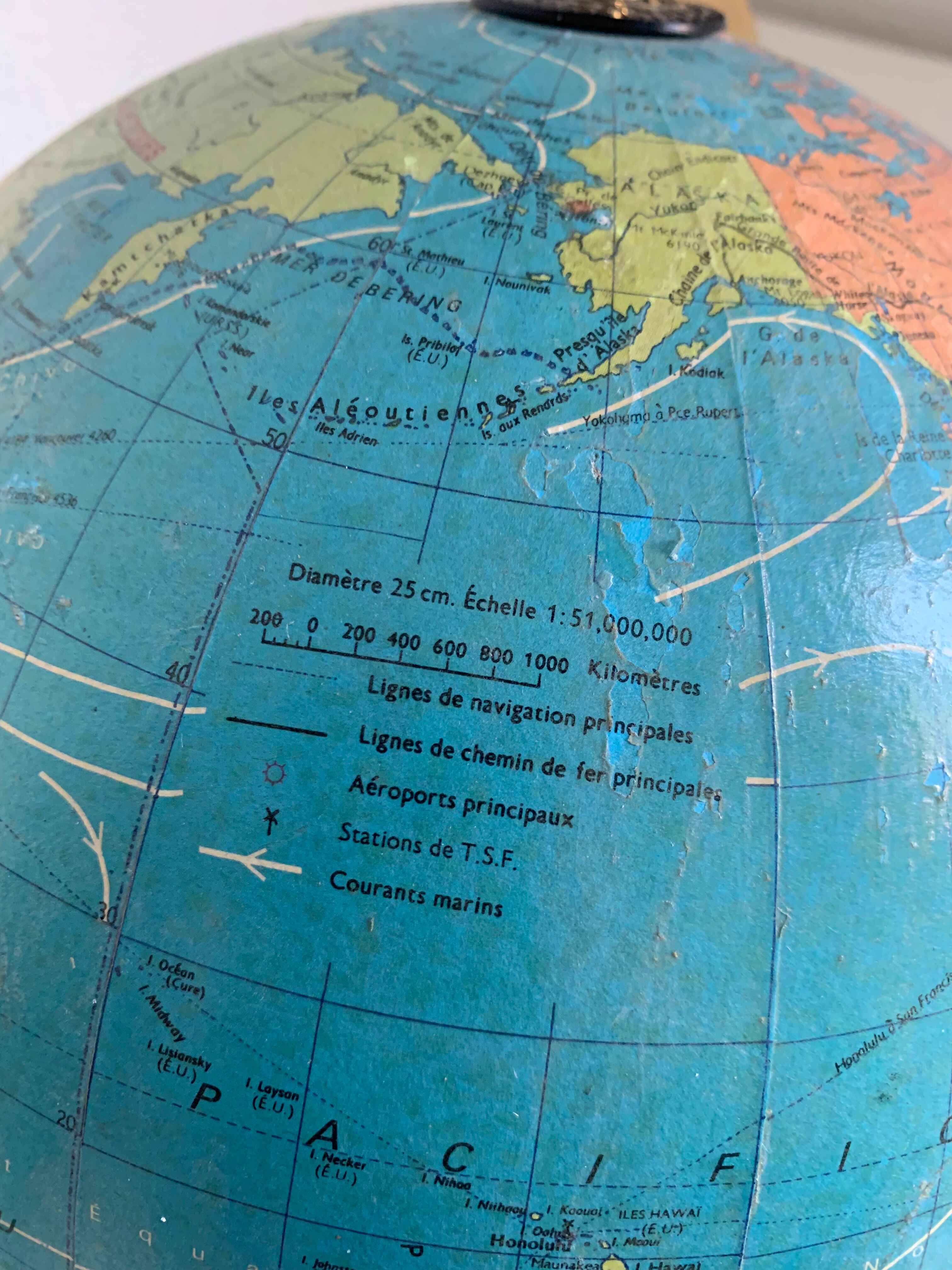 Globe vintage 1975 terrestre verre tripode doré Taride