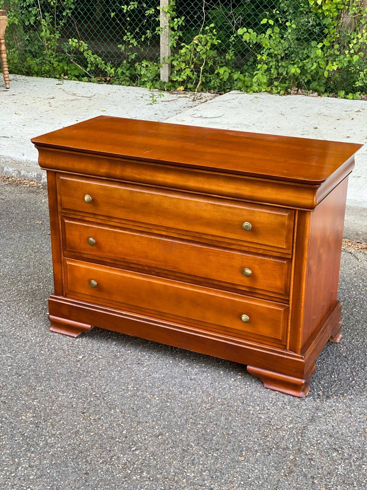 Louis Philippe wooden chest of drawers with 3 drawers