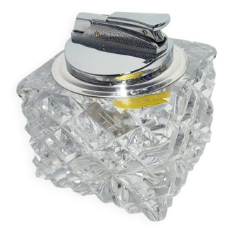 Mechero de cristal tallado. España, 1980s.