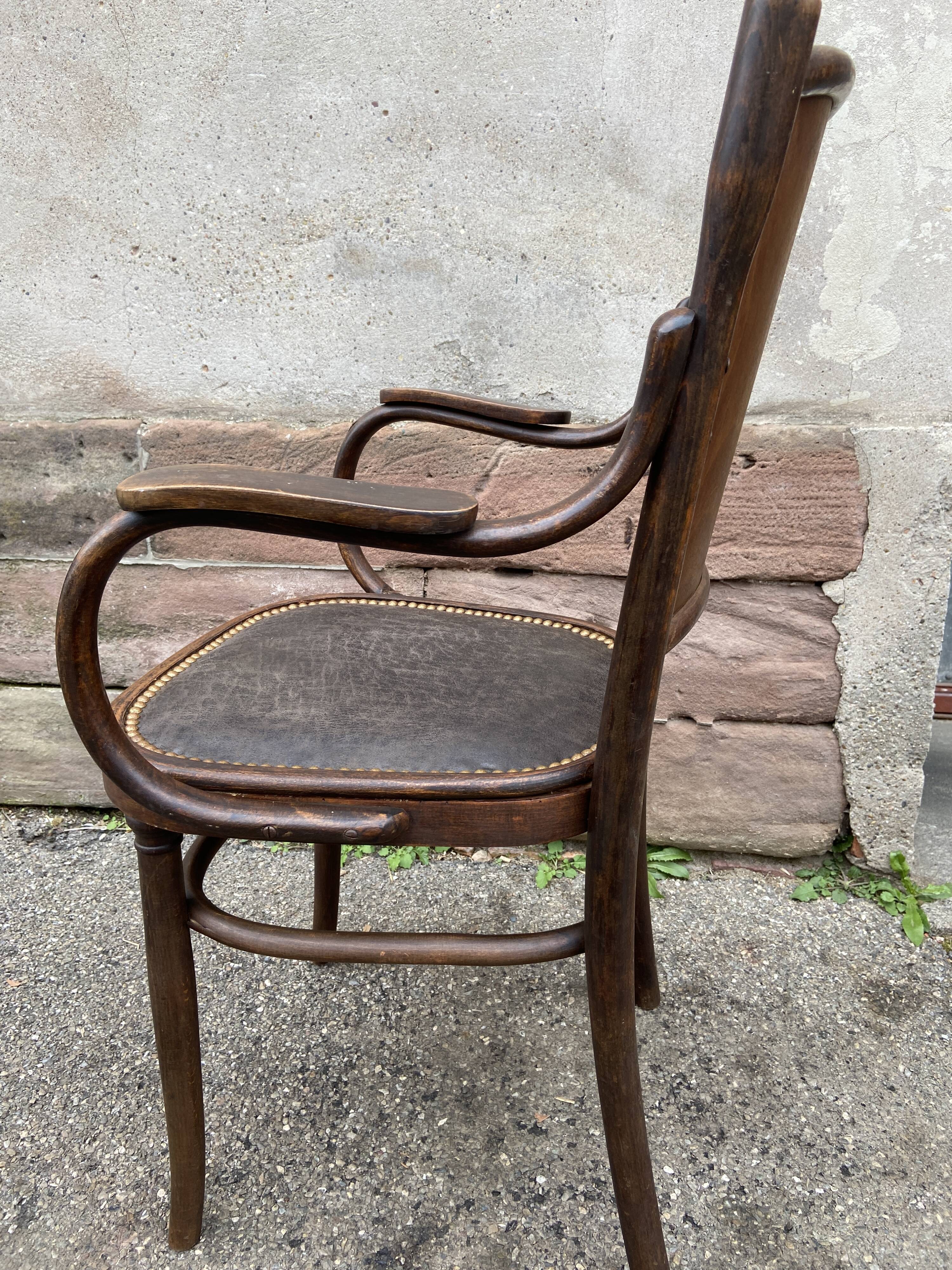 Viennese armchair n°70 (n°1070) bentwood