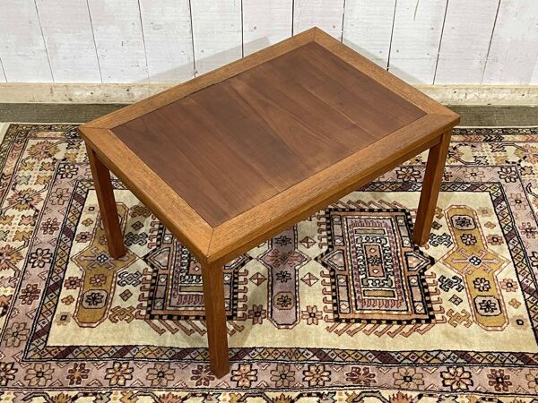 Table basse en teck et merisier des années 70