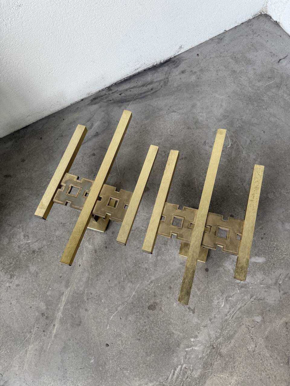 Pair of Regency brass wall lights in Italy