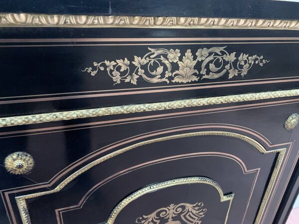 Meuble a hauteur d'appui napoléon iii en bois et marqueterie de laiton xix