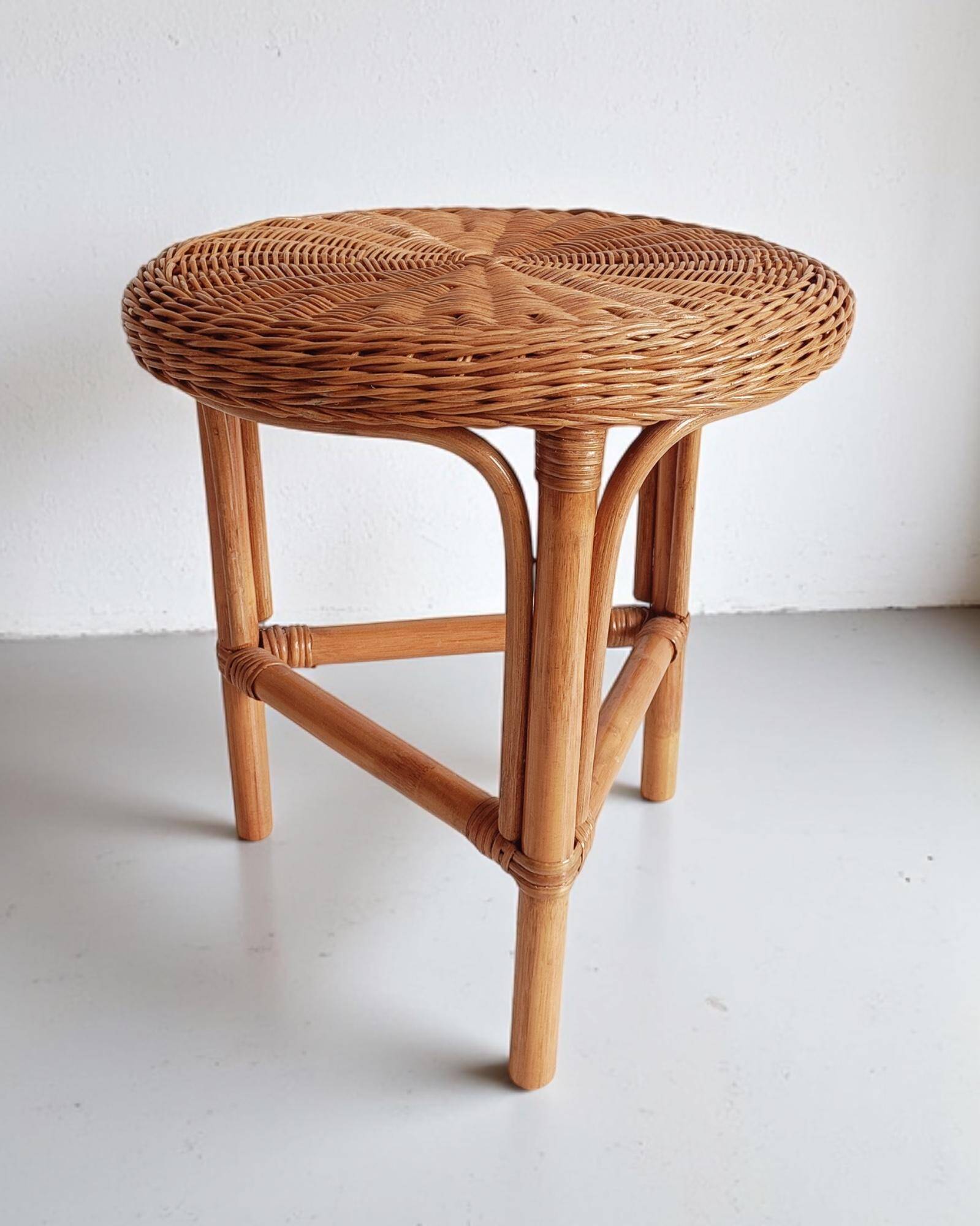1960s Handmade Vintage French Riviera Wicker & Bamboo Side Table