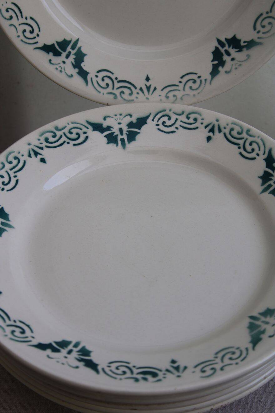 set of 8 ceramic plates "butterflies"