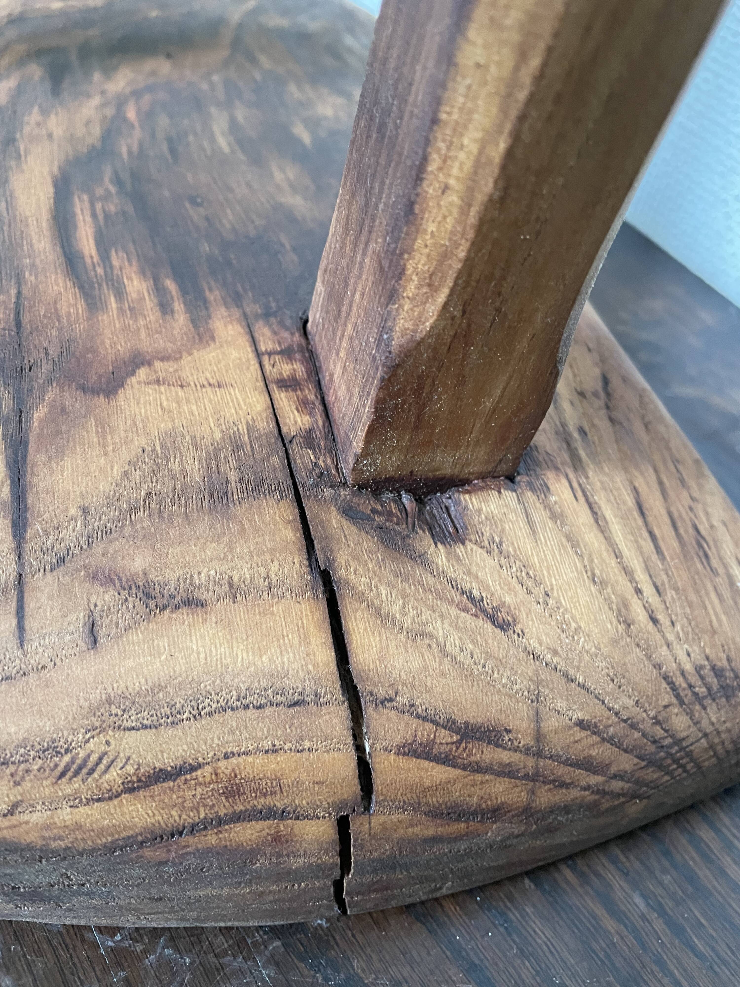 Tabouret tripode