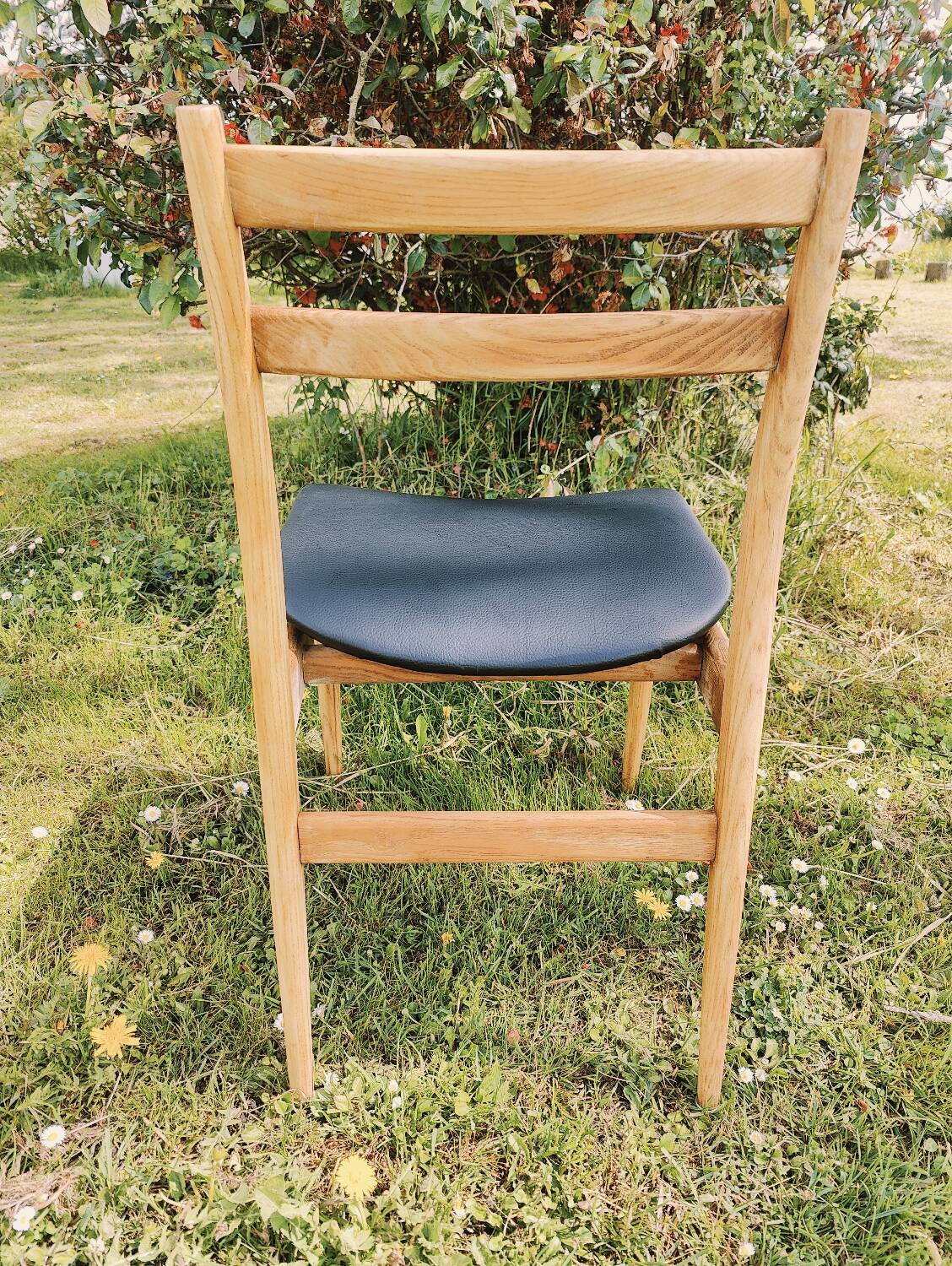 Set of 5 Scandinavian chairs