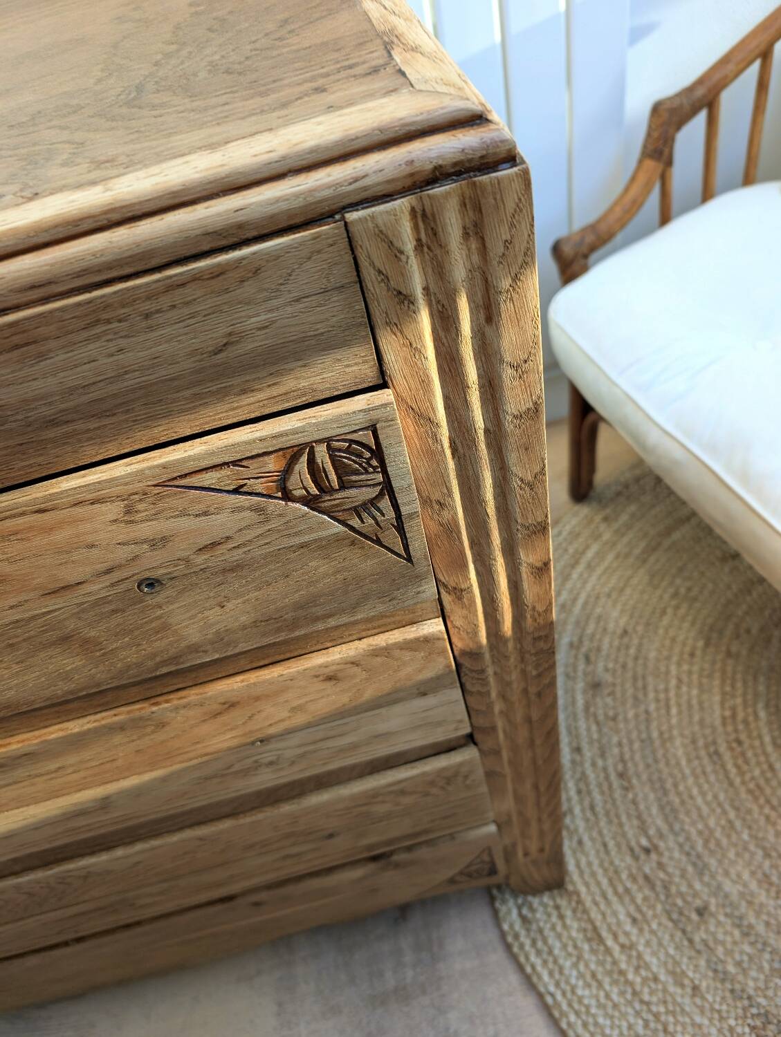 Art Deco chest of drawers in oak and porcelain