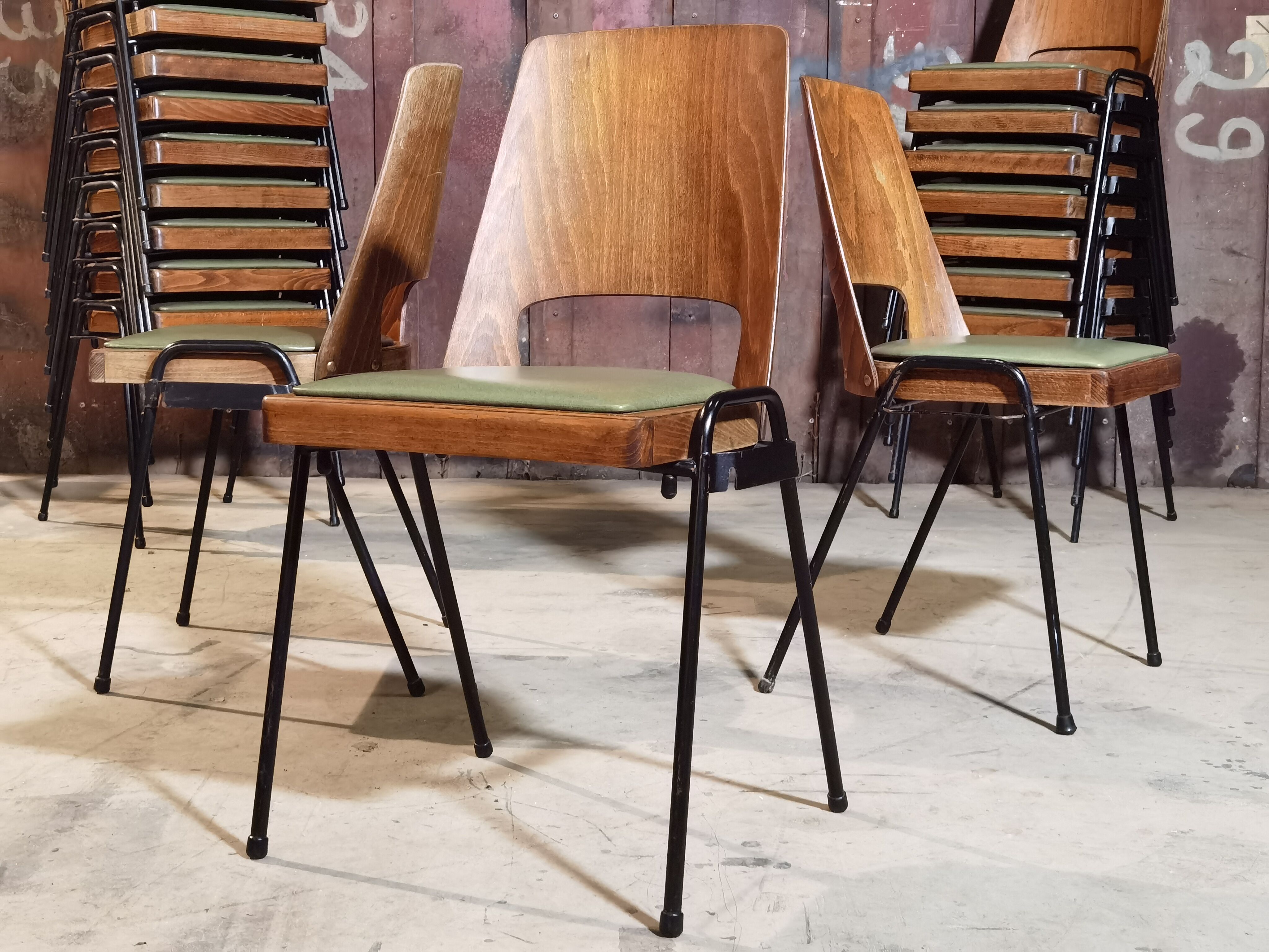 Lot of 19 chairs Baumann Manhattan skai green