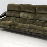 Luciano Frigerio Mid-Century Modern Italian Wood and Suede Sofa "Ussaro",70