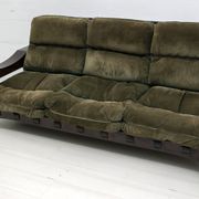 Canapé italien en bois et daim "Ussaro" de Luciano Frigerio, 1970