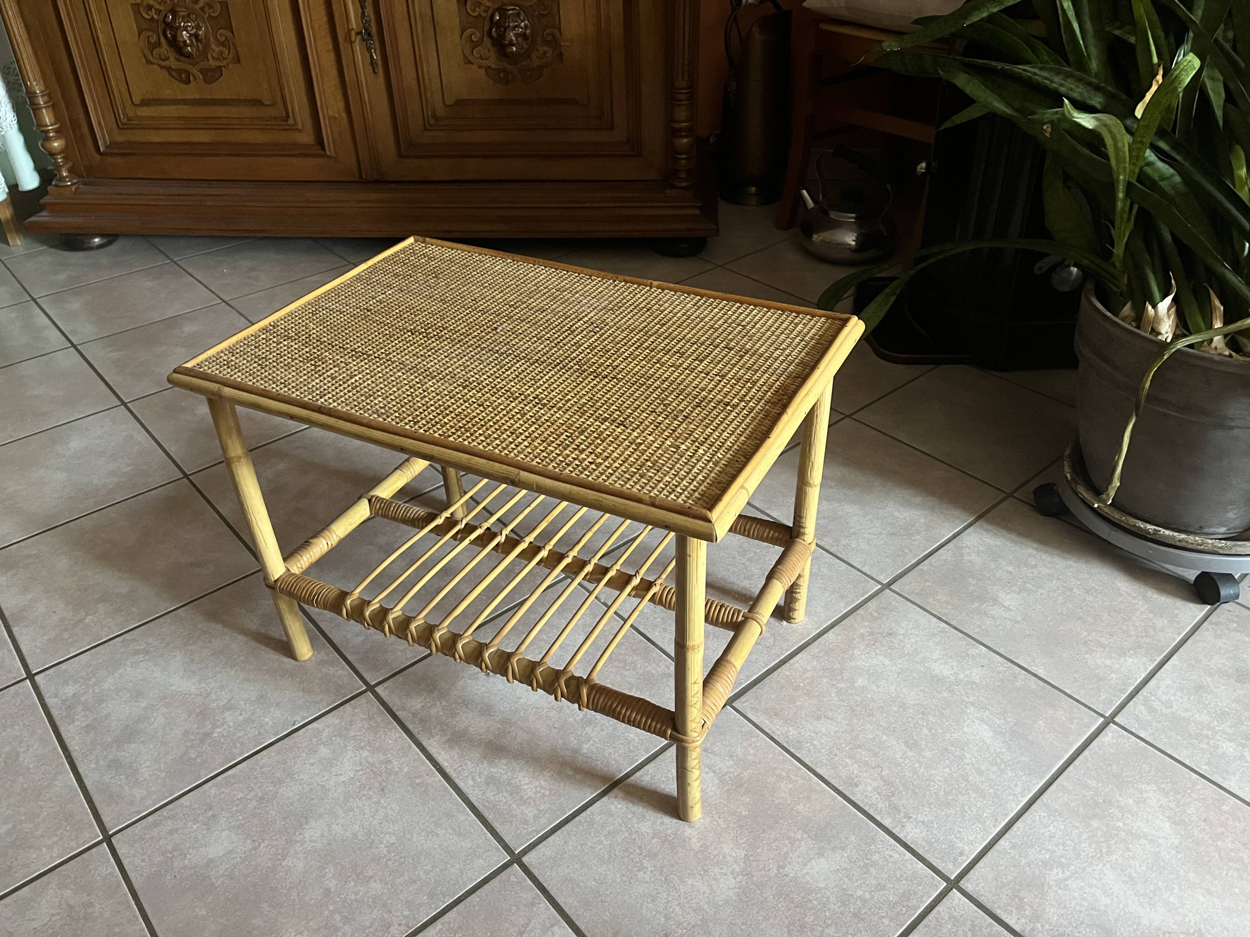 Table basse en bambou et rotin