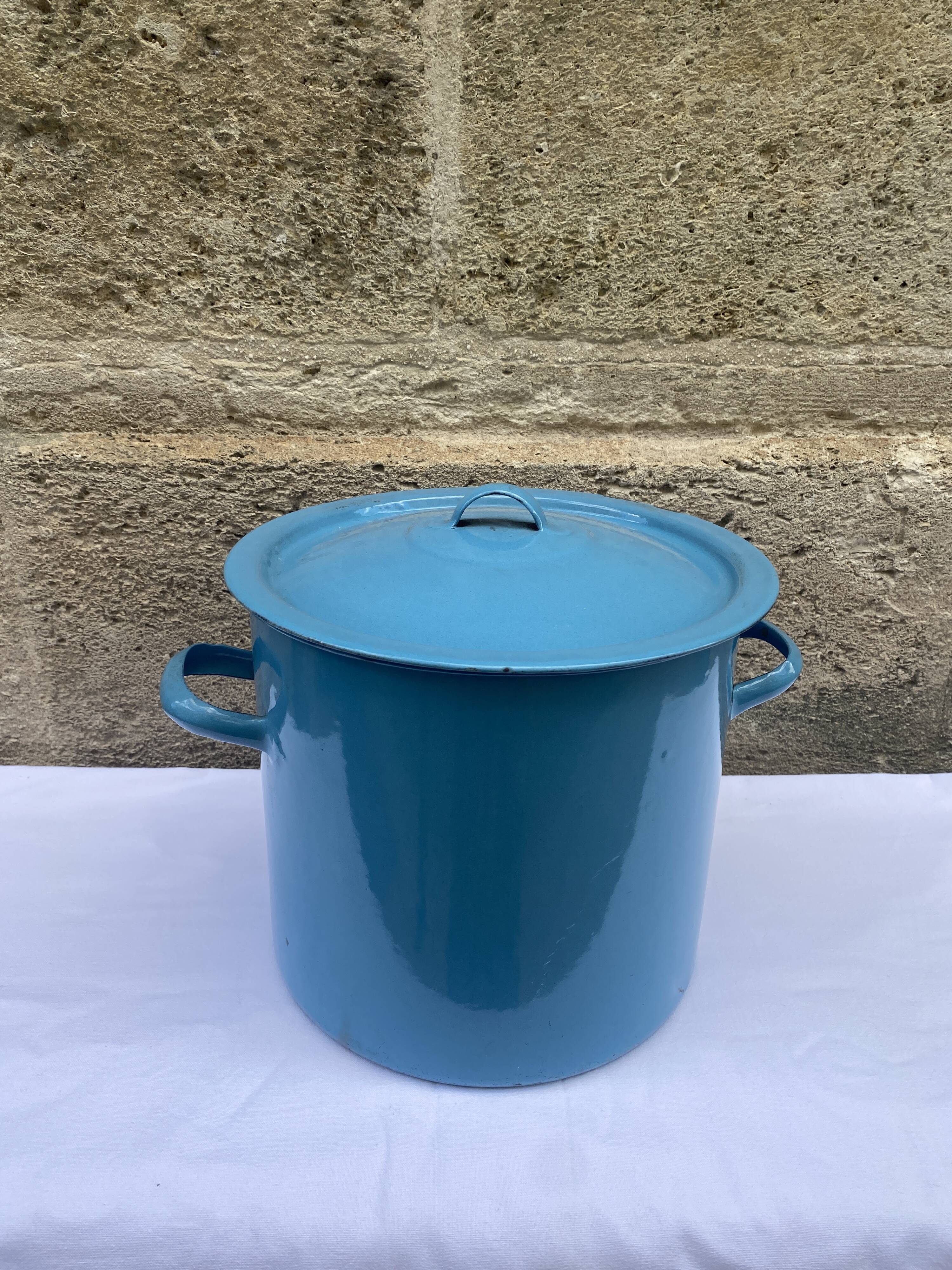 Old Blue Enamelled Pot