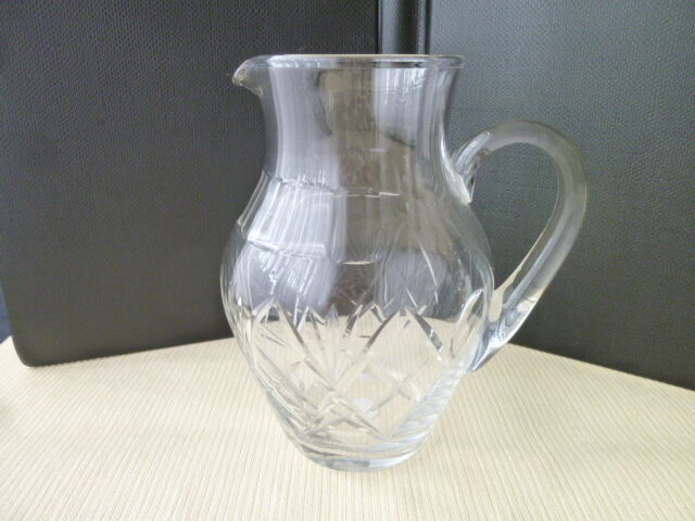 Carafe unsigned cut crystal water jug