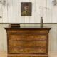 Commode anglaise vers 1920 plaquée acajou et plateau marbre