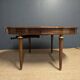 Table en plaquage d'acajou de style Louis XVI