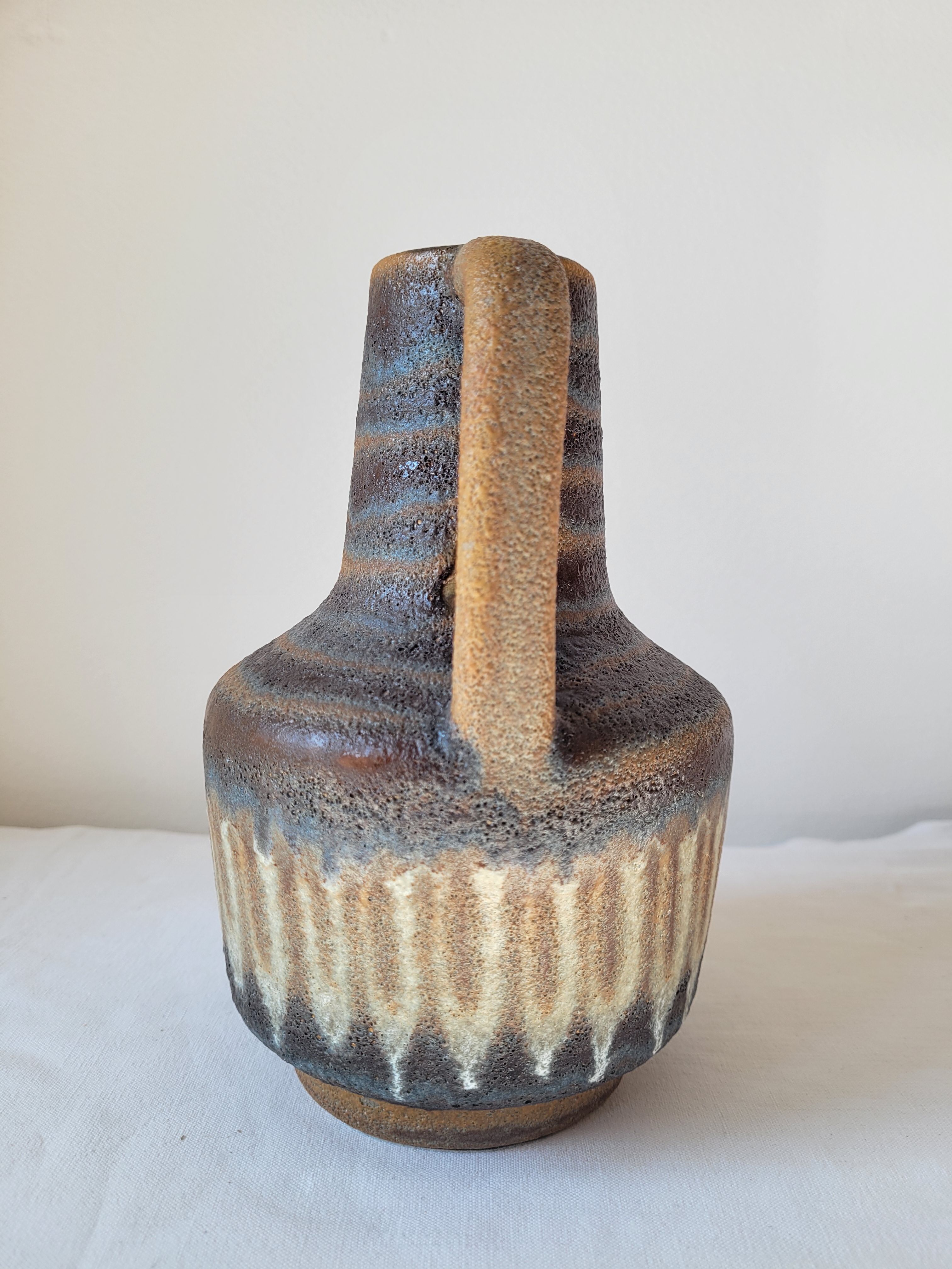 Pitcher Fat Lava VEB Strelha