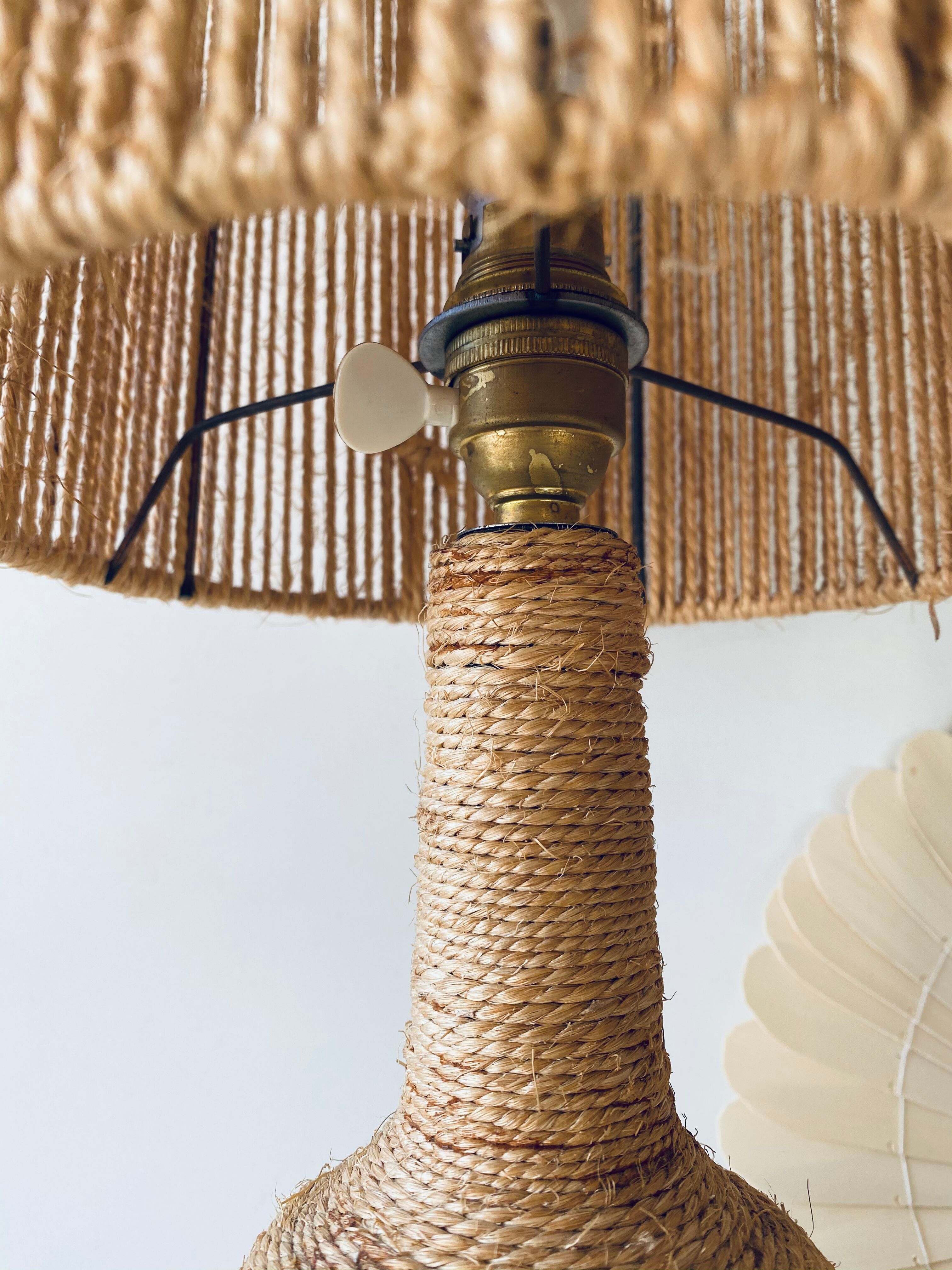 Bohemian lamp in rope