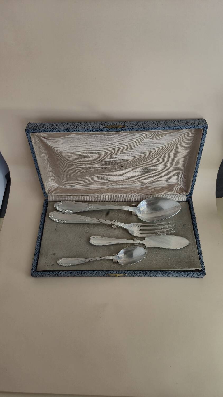 Antique silver-plated cutlery set – hallmark 8★4 – with jewel case