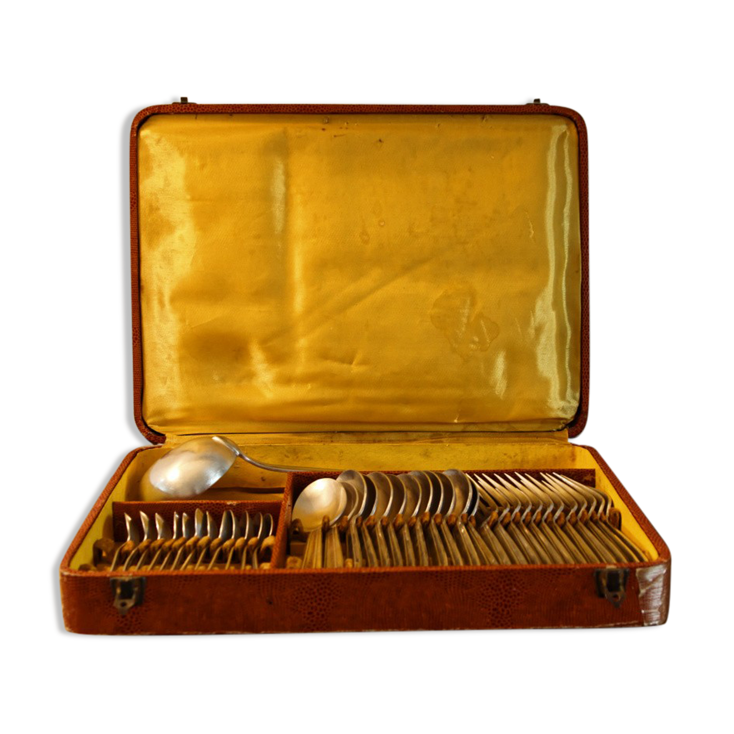 Art Deco cuttlery in silver metal