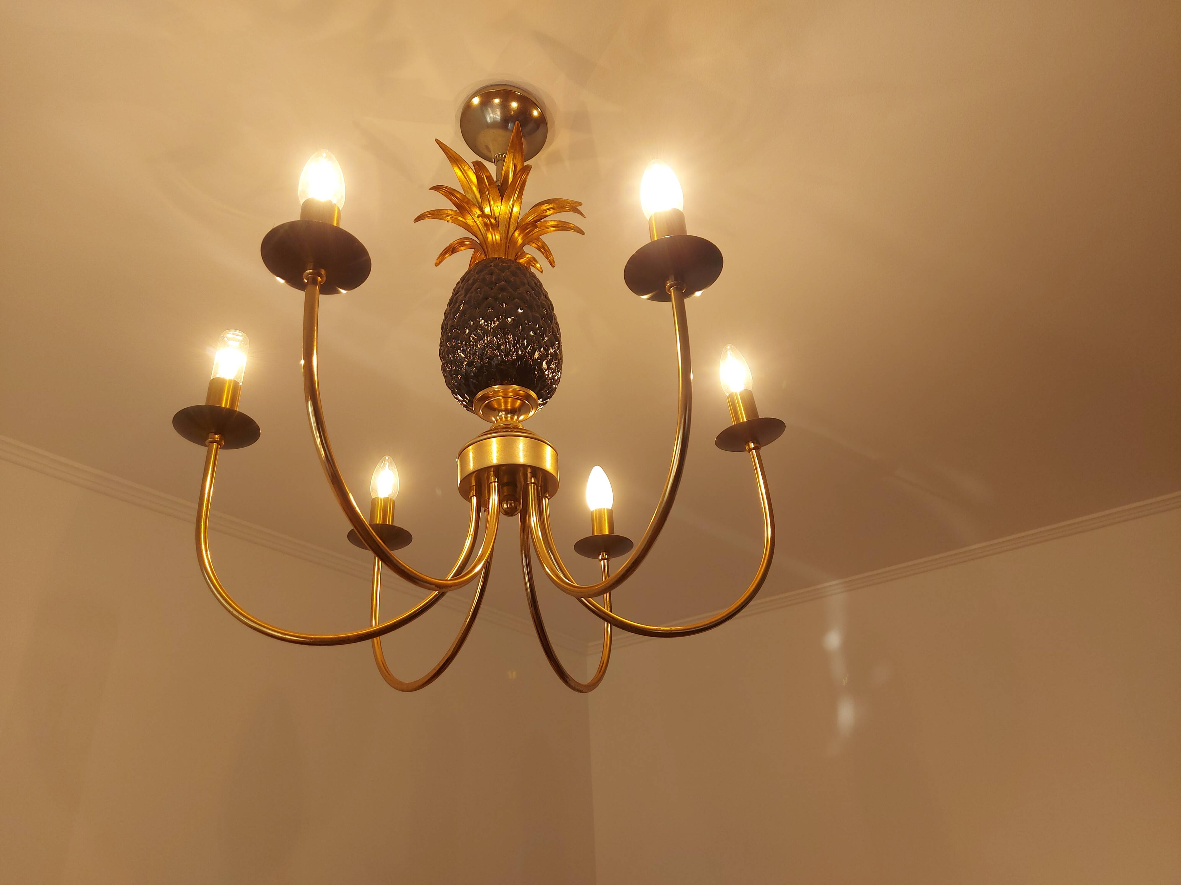 Pineapple chandelier from the 70'S in brass