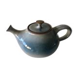 Teapot in sandstone