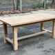Table à manger de ferme rénovée en chêne brut du XXème 180cm tiroir
